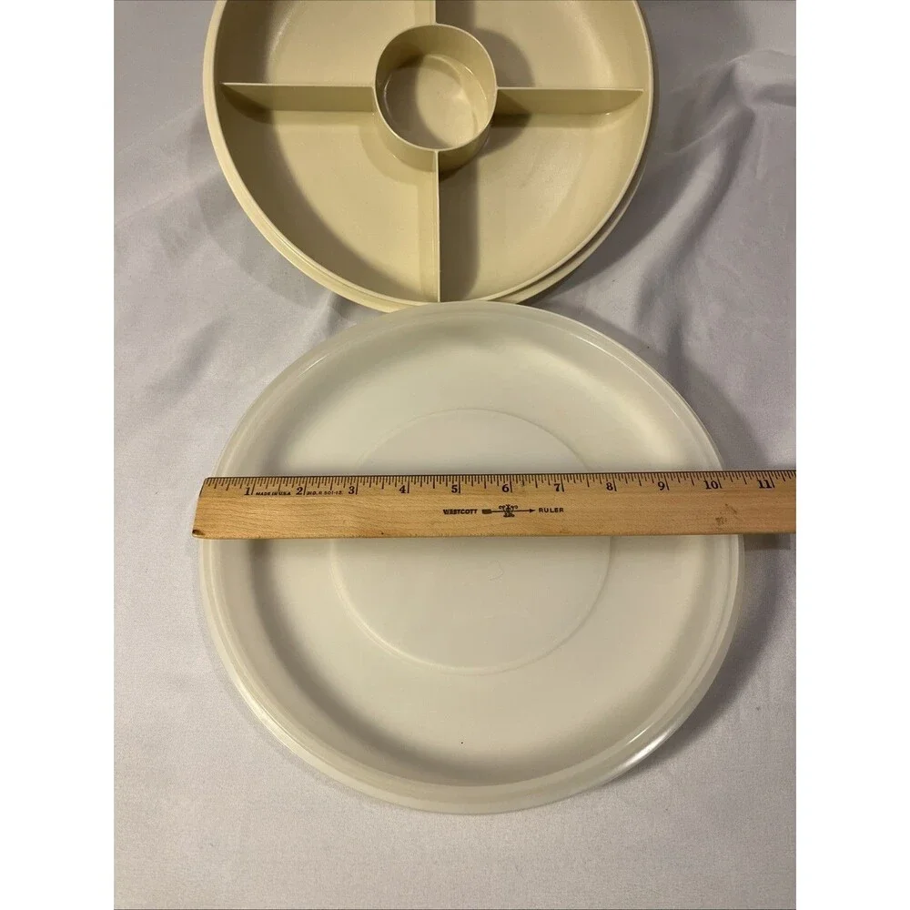 Vintage TUPPERWARE 5 compartment Serving Tray with Lid Tan
